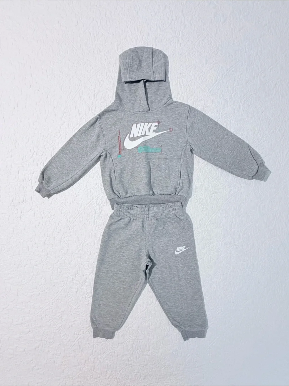 Nike boys two